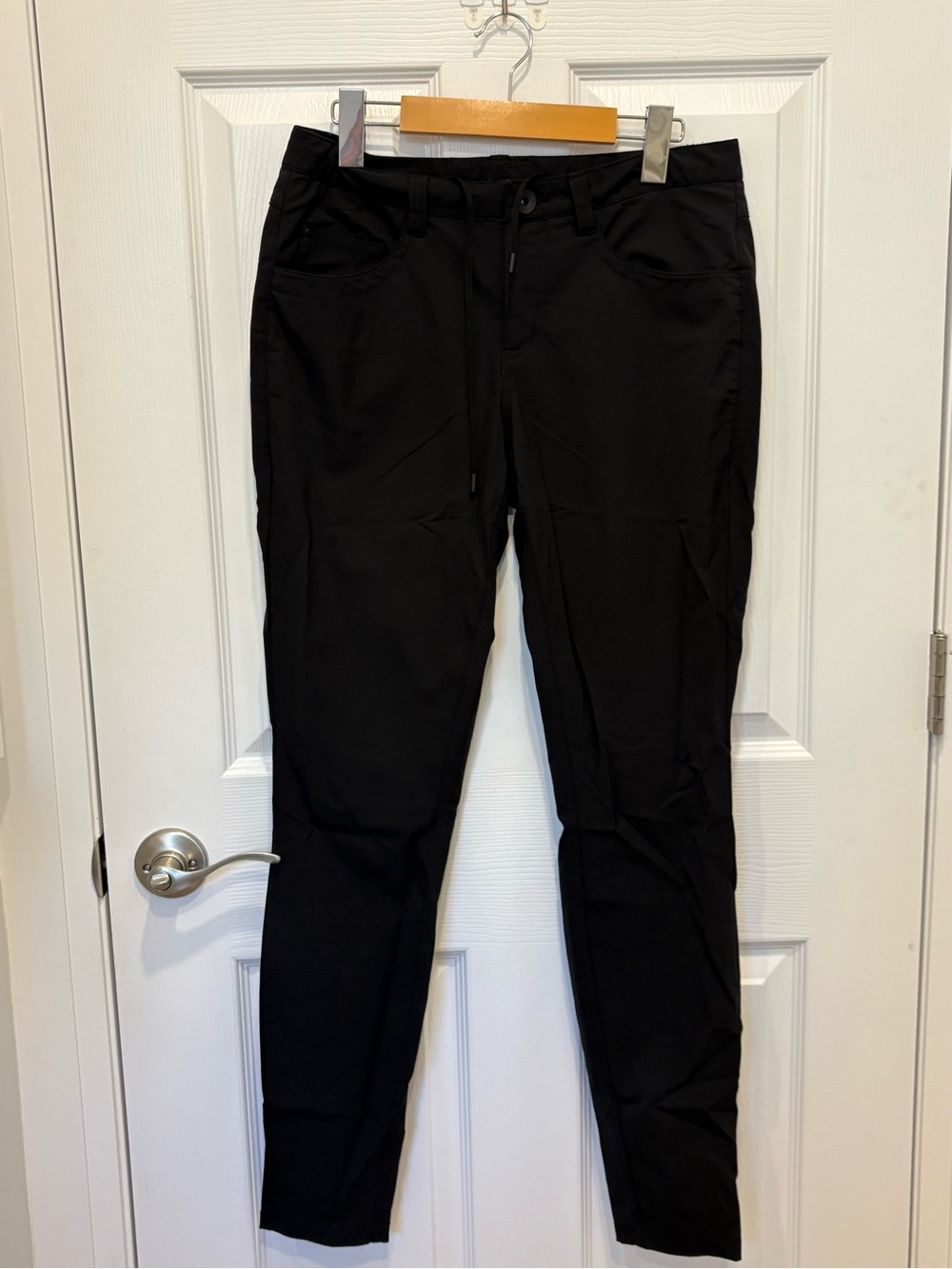 MEC Women's Black Active pants #1068